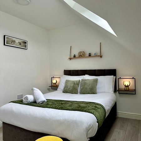 Cosy 3 Bed Apartment Near Birmingham Airport & Nec Perfect For Groups & Contractors! Exteriör bild