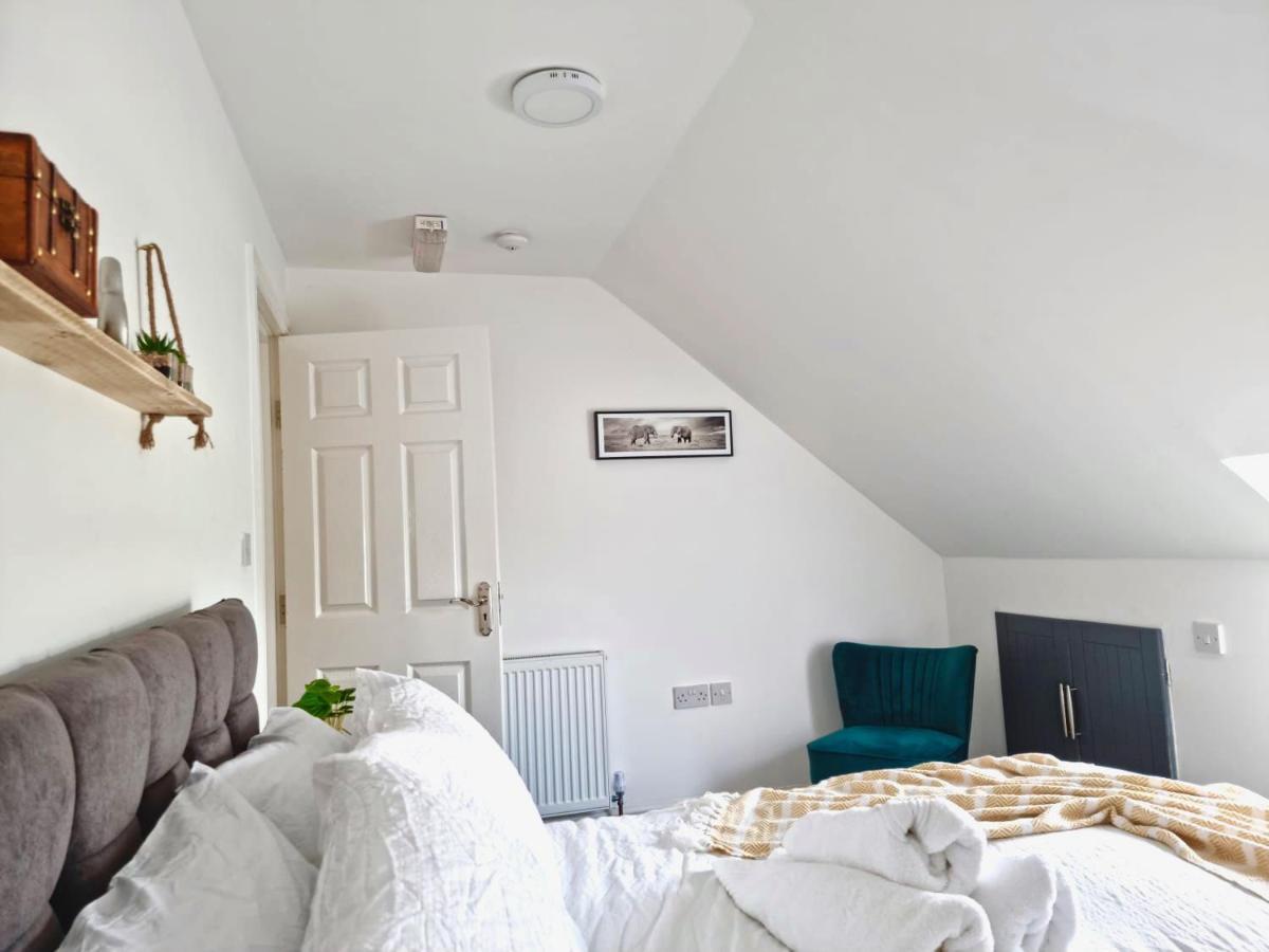 Cosy 3 Bed Apartment Near Birmingham Airport & Nec Perfect For Groups & Contractors! Exteriör bild
